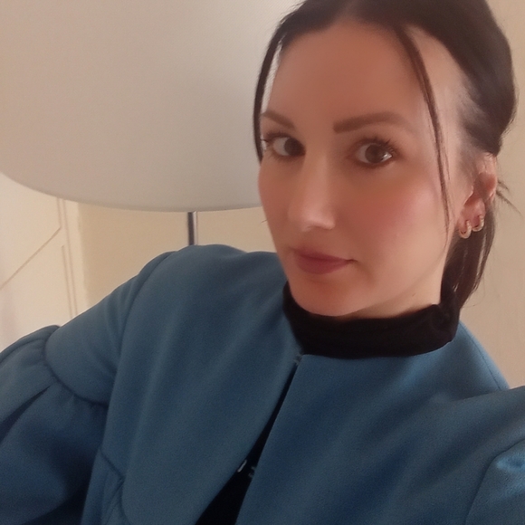 Meet your Posher, Sarah - Picture 7 of 16